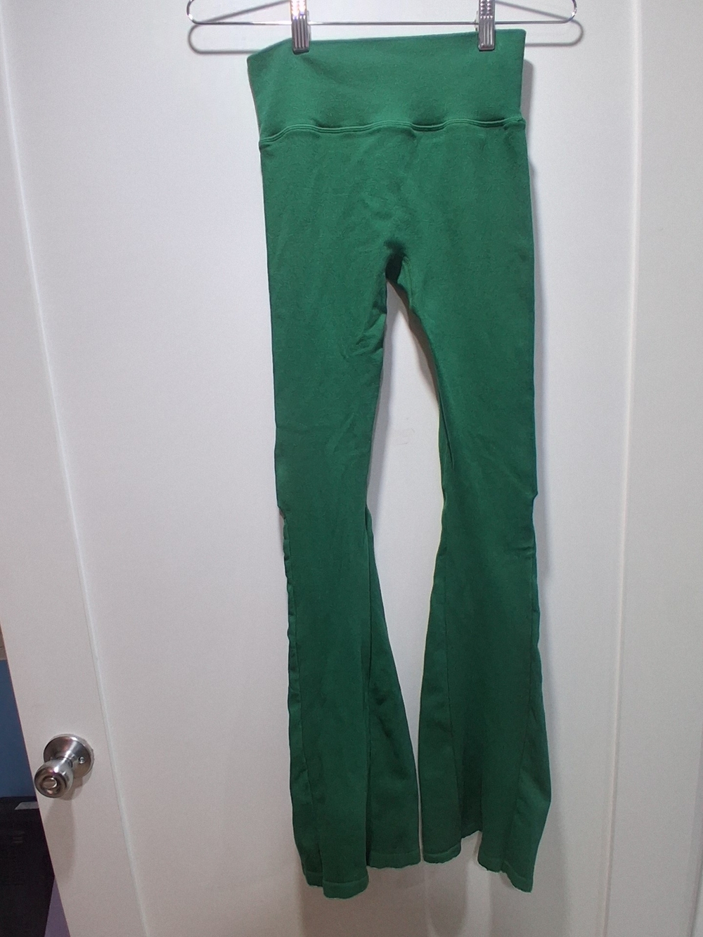 Forever 21 Green Flare Leggings XS